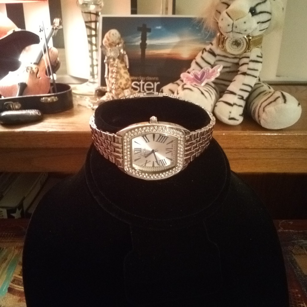 August Jaccard Pave Crystal Bezel Designer Watch